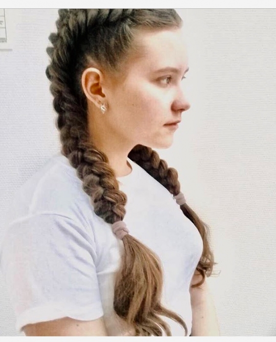 Прически и косы 