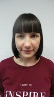  Стрижка модельная (женская), Укладка волос феном. Выполняется с обязательным применением укладочных средств или средств по уходу, расчёсок, брашингов. Так же в работе используется утюжок или диффузор.,