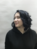  Окрашивание волос "Londa" 1 тон/ Осветление волос с применением красителя "Special Blonds", Укладка волос феном. Выполняется с обязательным применением укладочных средств или средств по уходу, расчёсок, брашингов. Так же в работе используется утюжок или диффузор.,