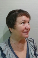  Стрижка креативная (женская), Укладка волос феном. Выполняется с обязательным применением укладочных средств или средств по уходу, расчёсок, брашингов. Так же в работе используется утюжок или диффузор.,