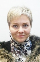  Стрижка модельная (женская), Укладка волос феном. Выполняется с обязательным применением укладочных средств или средств по уходу, расчёсок, брашингов. Так же в работе используется утюжок или диффузор., Мелирование на фольгу "Schwarzkop igora",